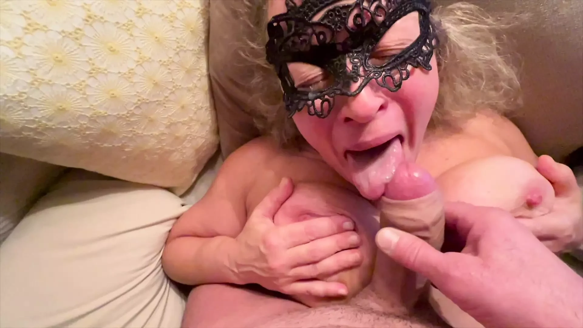 30 minutes of cumshots, creampies swallowing !